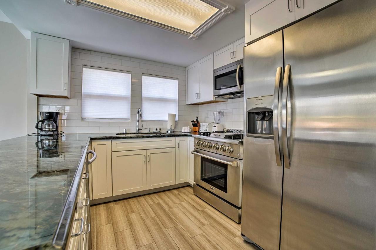 Ocean-View Home - Walk To Avalon City Center! Exterior photo
